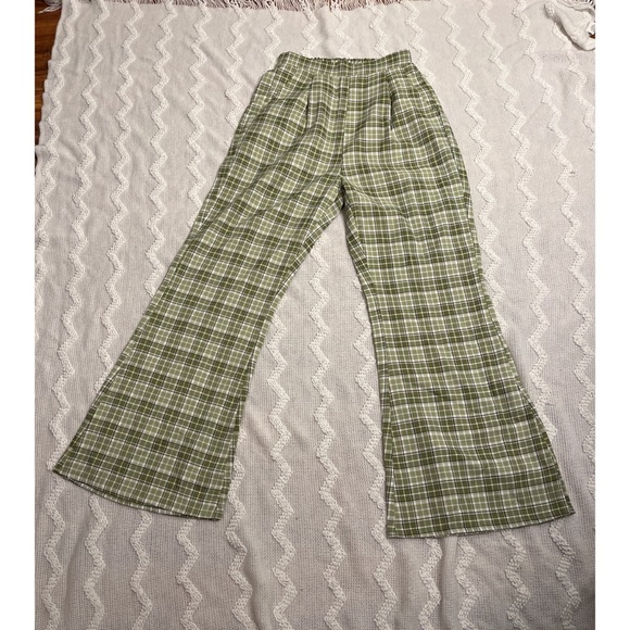 Shein Elastic Waist Plaid Flare Leg Pants. Size 2 - Picture 6 of 10